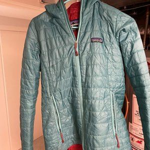 Patagonia Women's Micro Puff Hoody Puffer Jacket Teal Blue Size XS retail $329